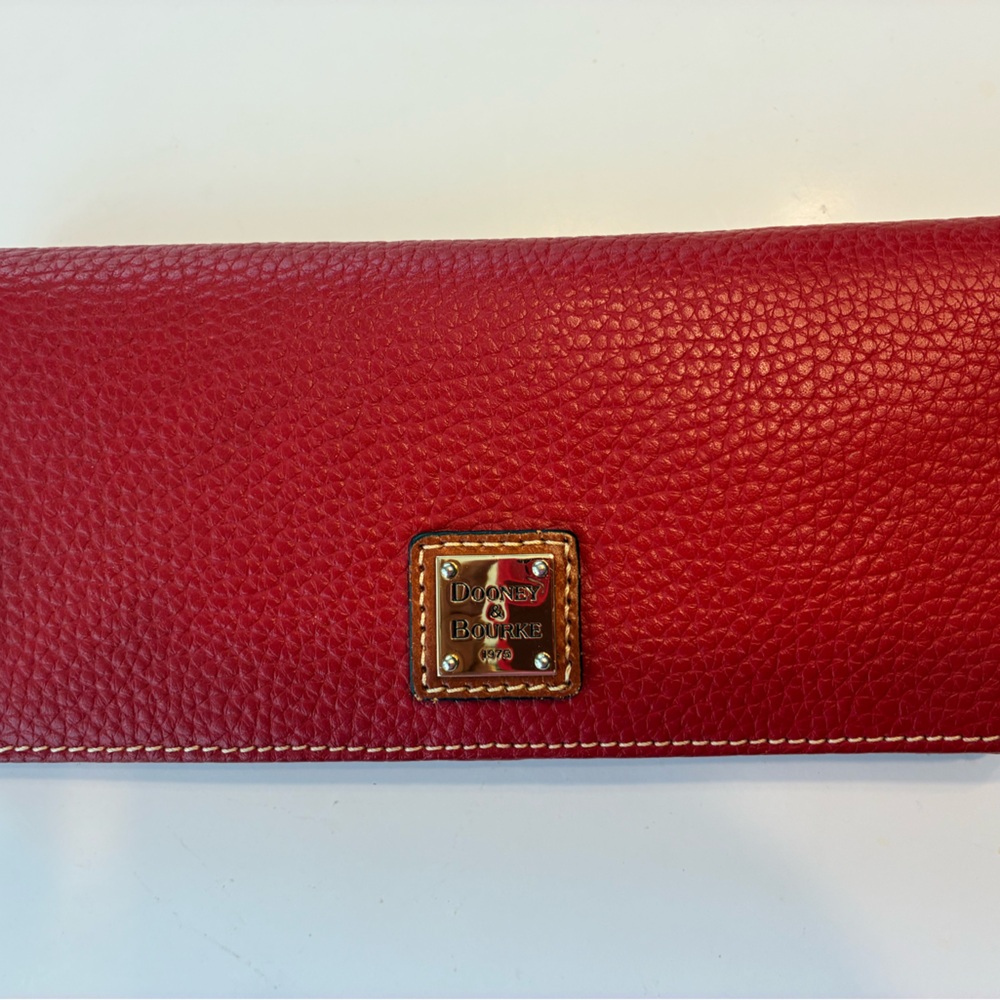 EUC Dooney & Bourke Pebble Grain Slim Wallet Red